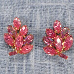 1950s Vintage Clip Earrings with Pink Rhinestones in a Leaf Design by LaRoca
